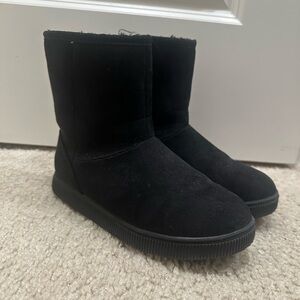 Cat & Jack Kids Boots Size 2
